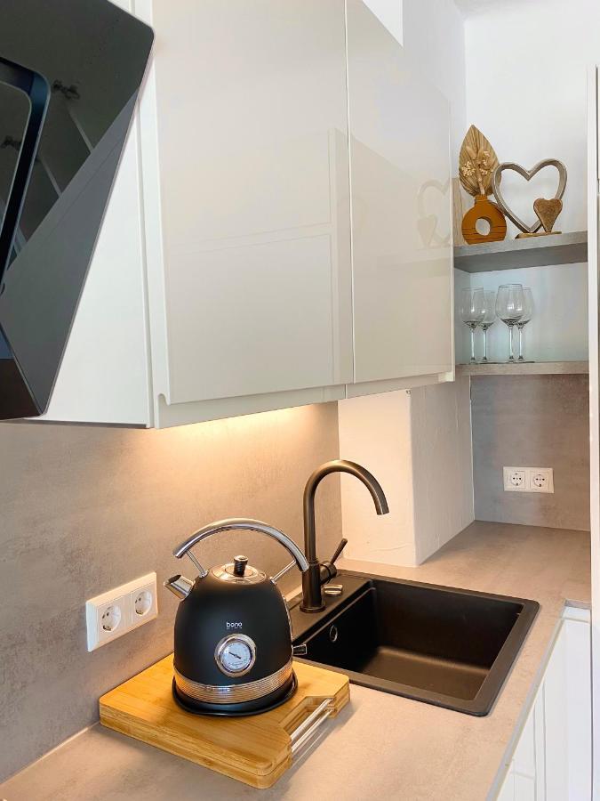 Bamo Studio - City Living Downtown Klagenfurt am Woerthersee Exterior foto