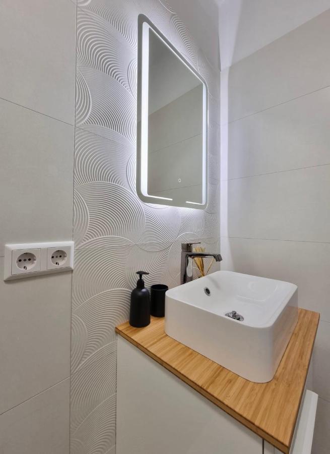 Bamo Studio - City Living Downtown Klagenfurt am Woerthersee Exterior foto